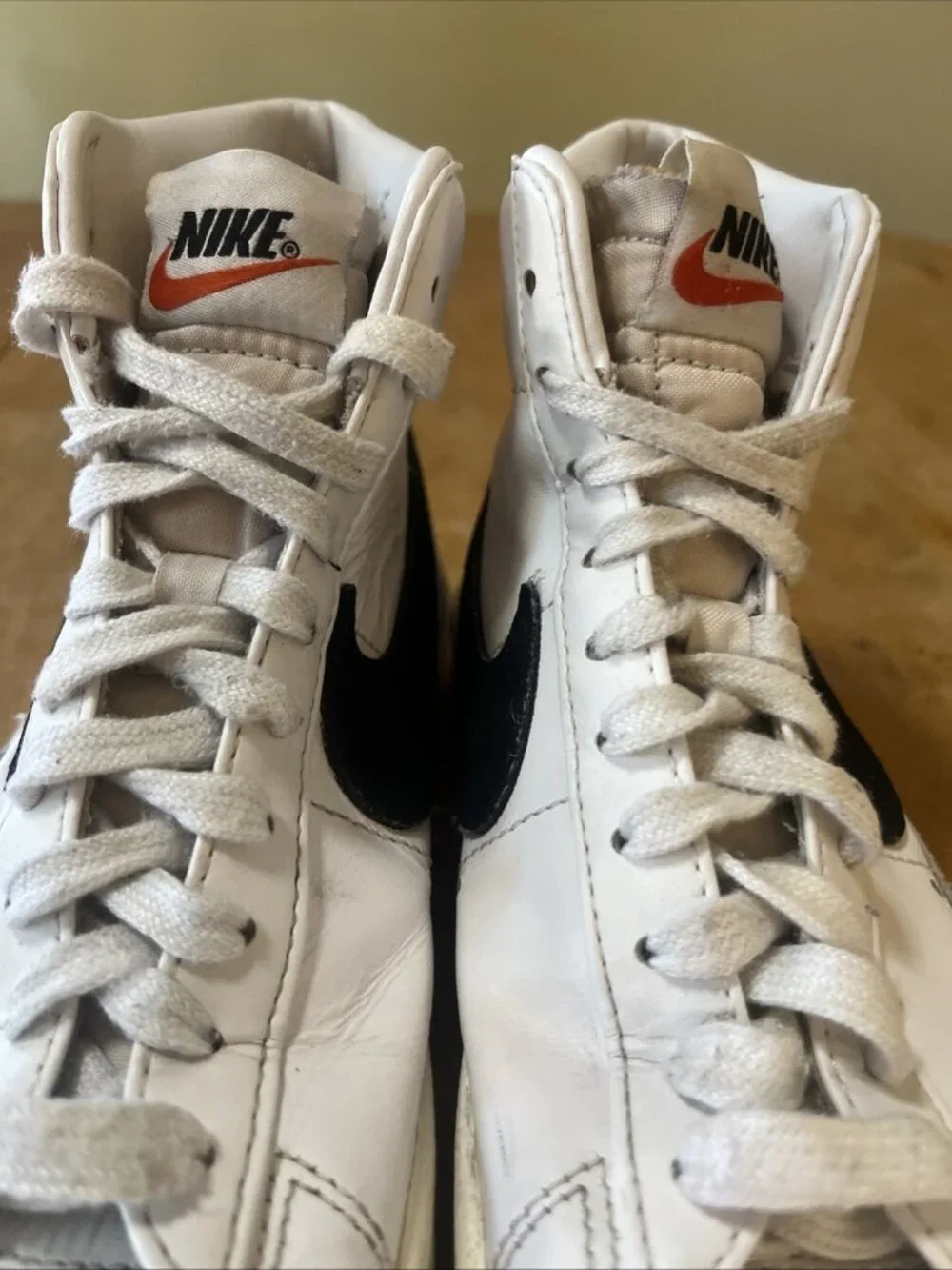 Nike Blazer Mid 77 Vintage Youth Size 5.5 or Ladies Size 7/38 White Black Hi Top